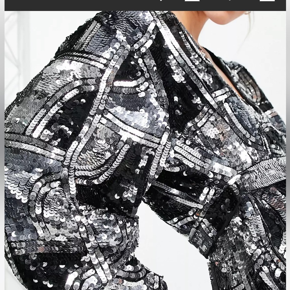 ASOS CURVE GEOMETRIC SEQUIN WRAP DRESS ❤️IN STORES❤️ - Picture 2 of 8